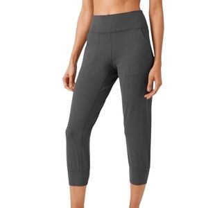 Lululemon Align Jogger Crop in Graphite Gray Size 0